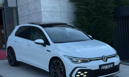Volkswagen Golf  - 2021