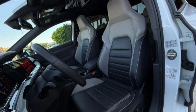 Volkswagen Golf  - 2021