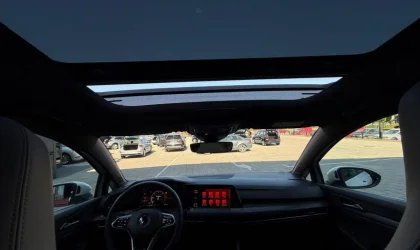 Volkswagen Golf  - 2021