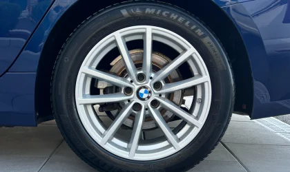 BMW 3 Series  - 2019