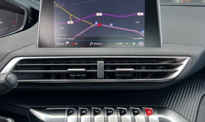 Peugeot 3008  - 2018
