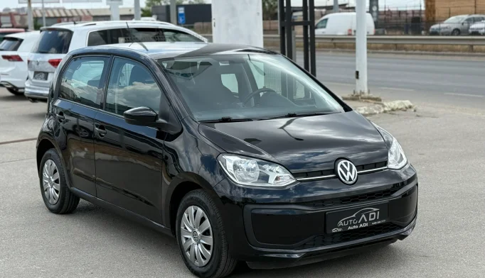 Volkswagen Up  - 2019