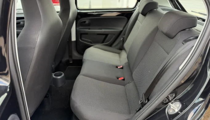 Volkswagen Up  - 2019