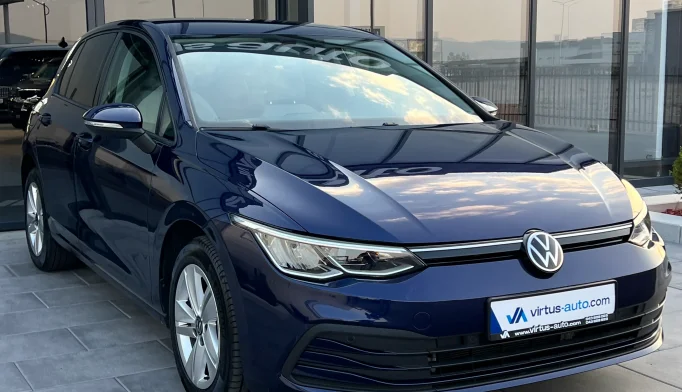 Volkswagen Golf 8  - 2021