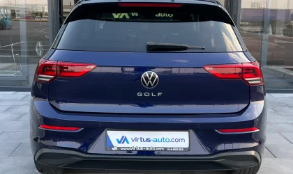 Volkswagen Golf 8  - 2021