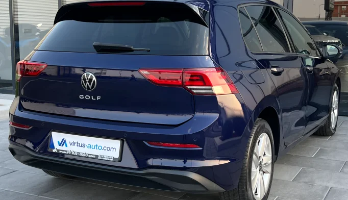 Volkswagen Golf 8  - 2021