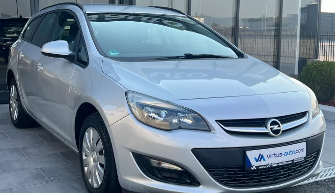 Opel Astra  - 2015