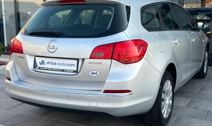 Opel Astra  - 2015