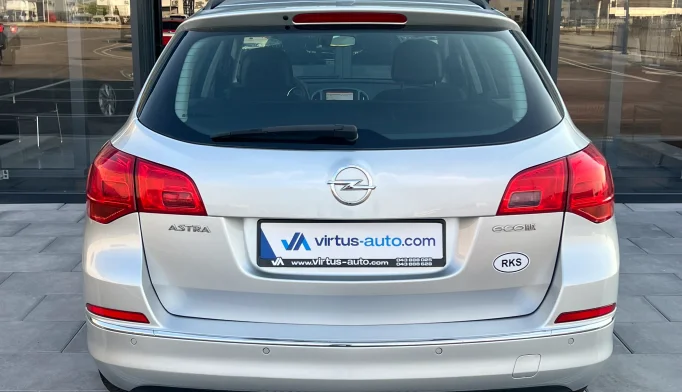 Opel Astra  - 2015