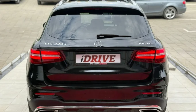 Mercedes-Benz GLC  - 2016