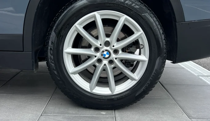 BMW X1  - 2020