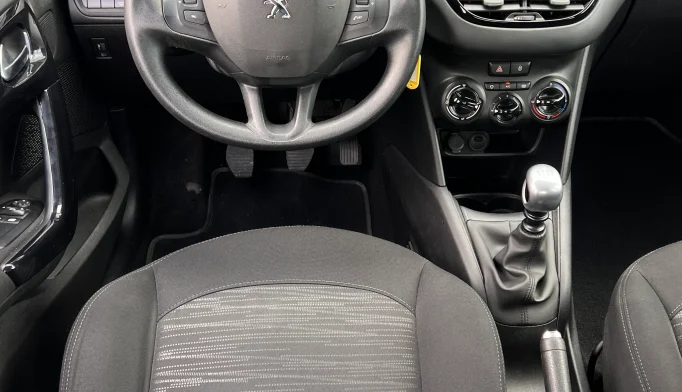 Peugeot 208  - 2019
