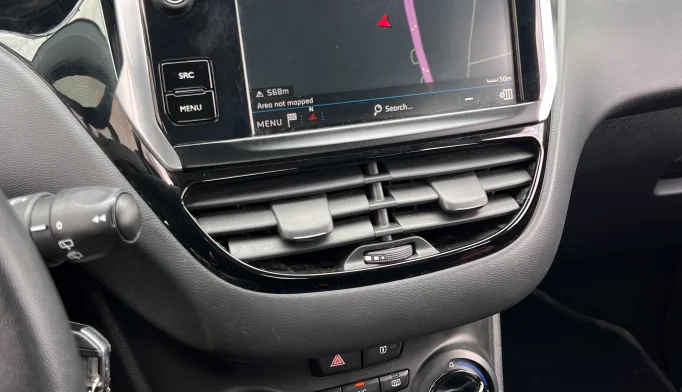 Peugeot 208  - 2019