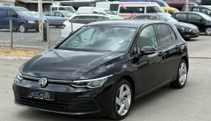 Volkswagen Golf 8  - 2020