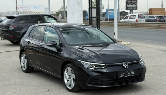 Volkswagen Golf 8  - 2020