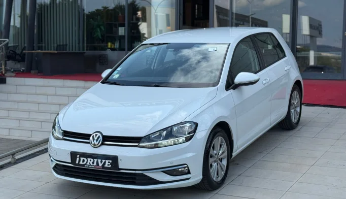 Volkswagen Golf  - 2018