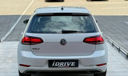 Volkswagen Golf  - 2018