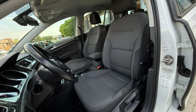 Volkswagen Golf  - 2018