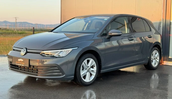 Volkswagen Golf 8  - 2020