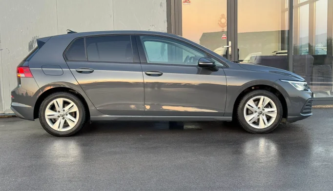 Volkswagen Golf 8  - 2020