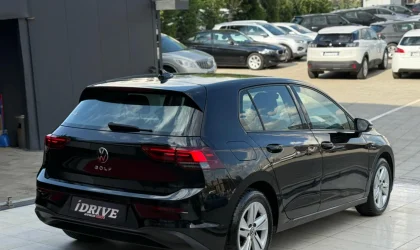 Volkswagen Golf 8  - 2020