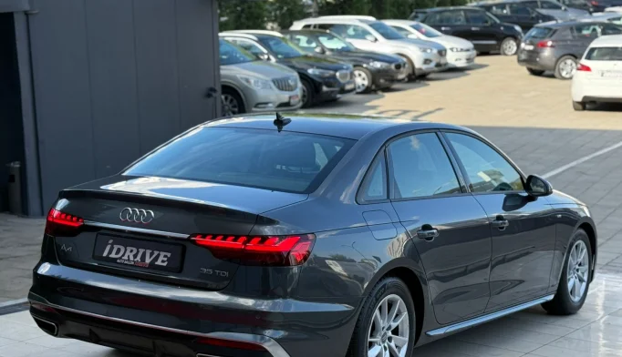Audi A4  - 2021
