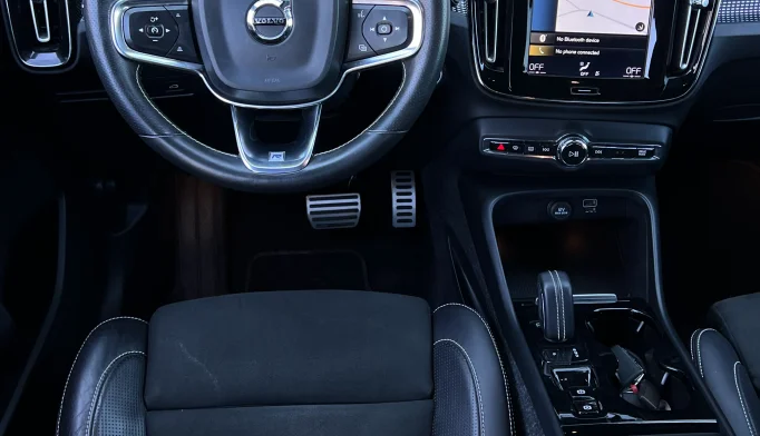 Volvo XC40  - 2019