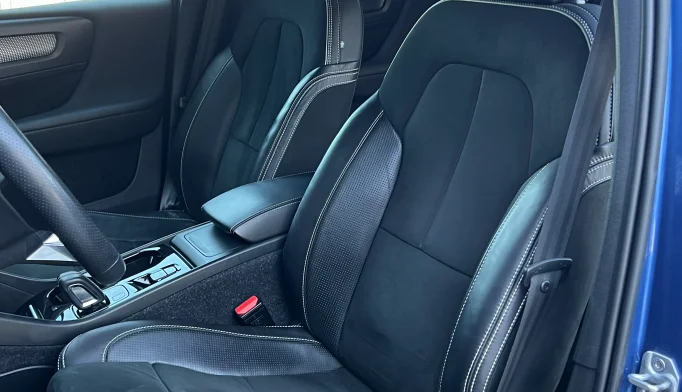 Volvo XC40  - 2019