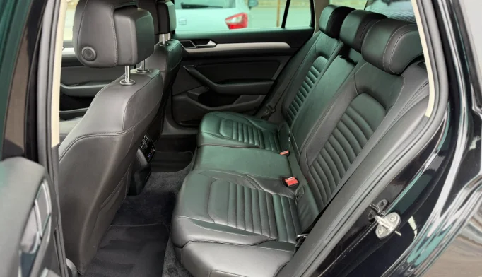 Volkswagen Passat  - 2016