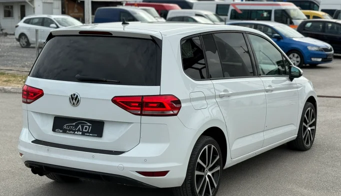 Volkswagen Touran  - 2017