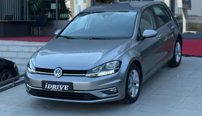 Volkswagen Golf  - 2019