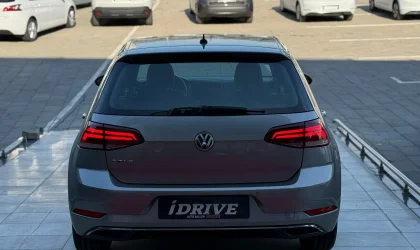 Volkswagen Golf  - 2019