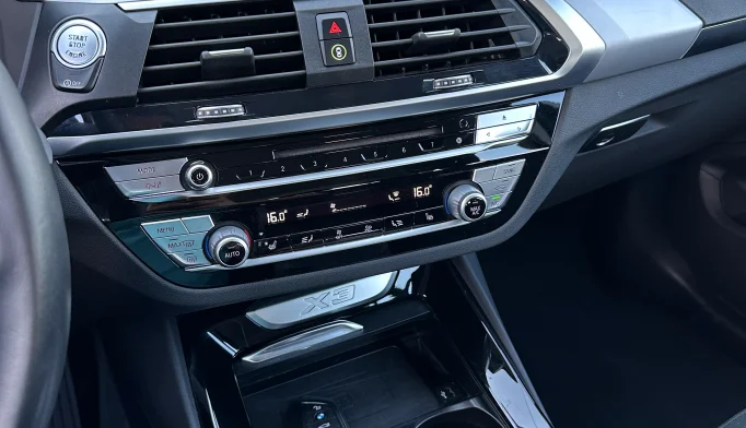 BMW X3  - 2019