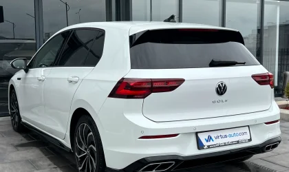 Volkswagen Golf 8  - 2021