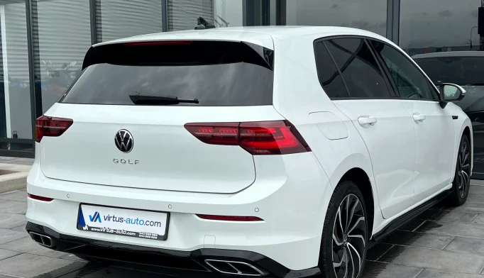 Volkswagen Golf 8  - 2021