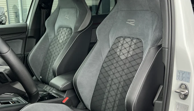 Volkswagen Golf 8  - 2021