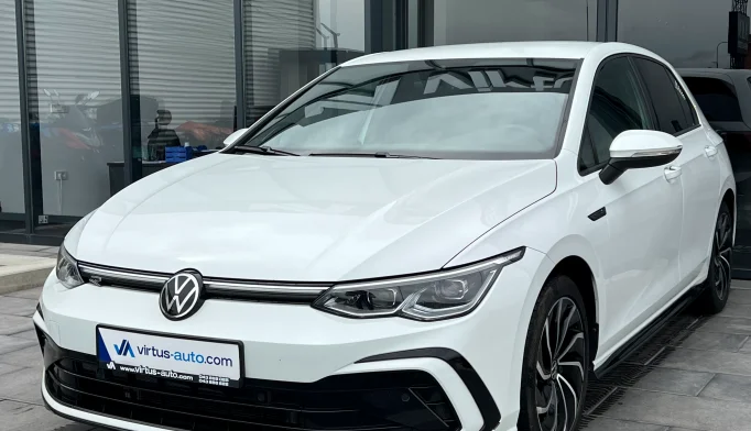 Volkswagen Golf 8  - 2021