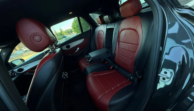 Mercedes-Benz GLC  - 2021