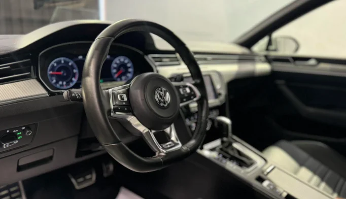 Volkswagen Passat  - 2017