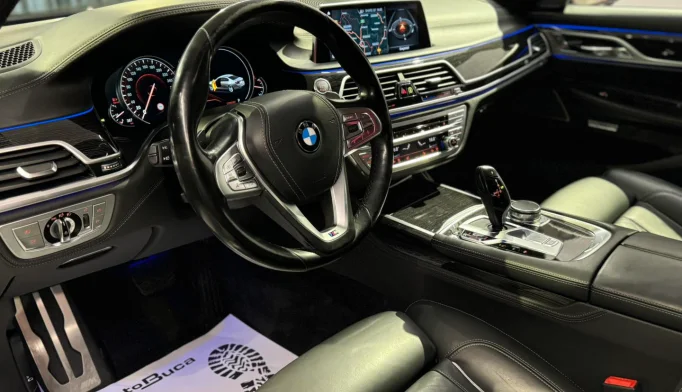 BMW 7 Series  - 2018