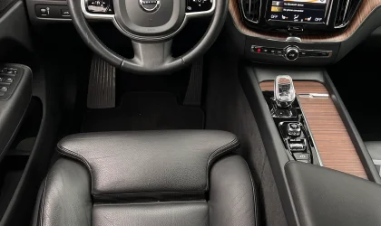 Volvo XC60  - 2020