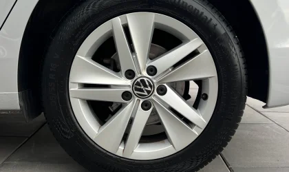 Volkswagen Golf 8  - 2020