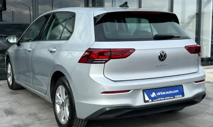 Volkswagen Golf 8  - 2020