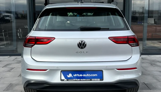 Volkswagen Golf 8  - 2020