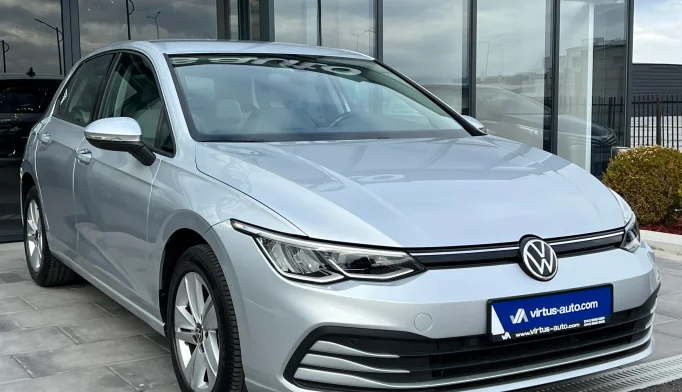 Volkswagen Golf 8  - 2020