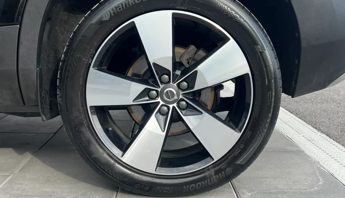 Volvo XC40  - 2019