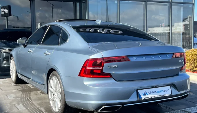 Volvo S90  - 2017