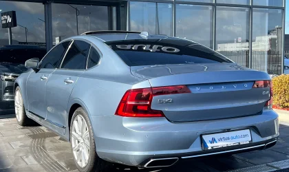 Volvo S90  - 2017
