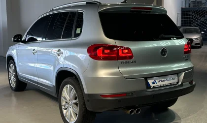 Volkswagen Tiguan  - 2016