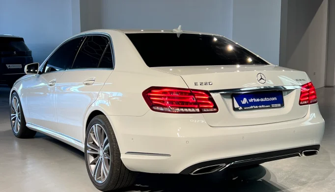 Mercedes-Benz E-Class  - 2016